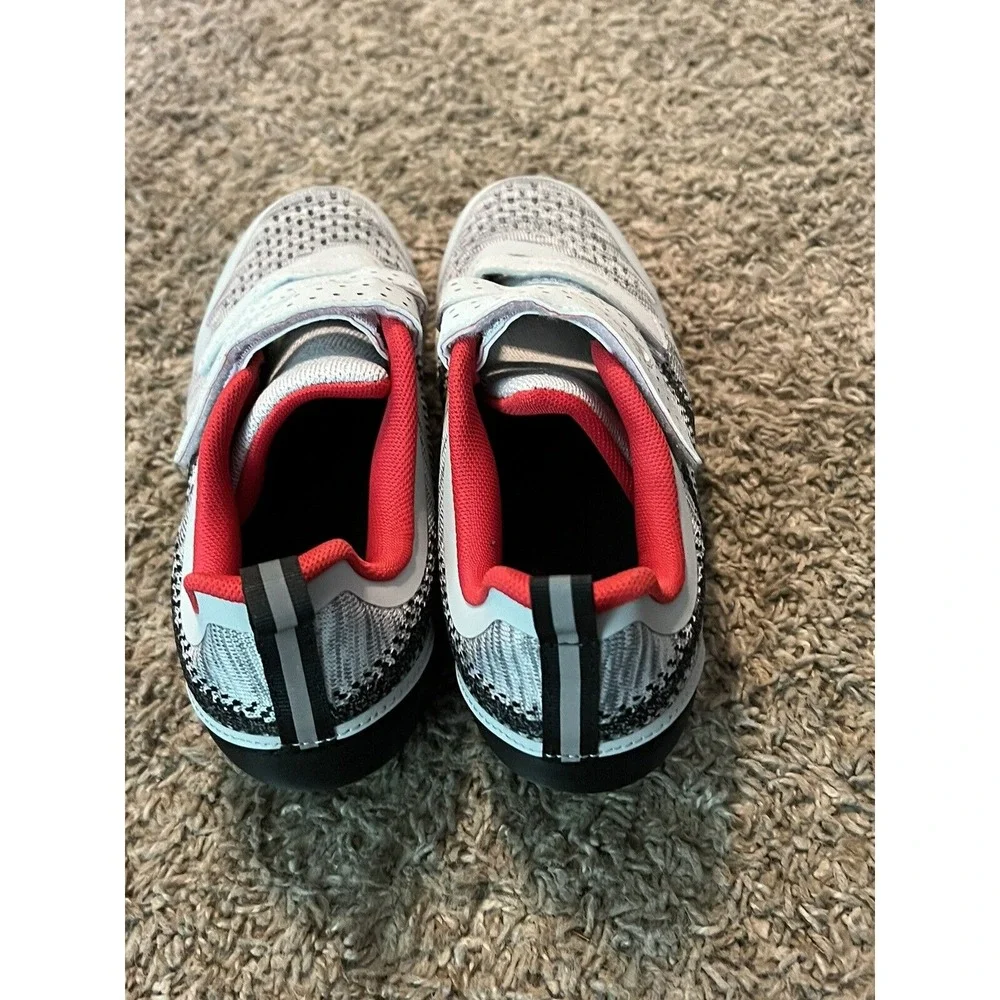 Sport Cycling Shoes Hook & Eye Closure Gray & Red Brand New  Sz 39 6.5‎ Men's